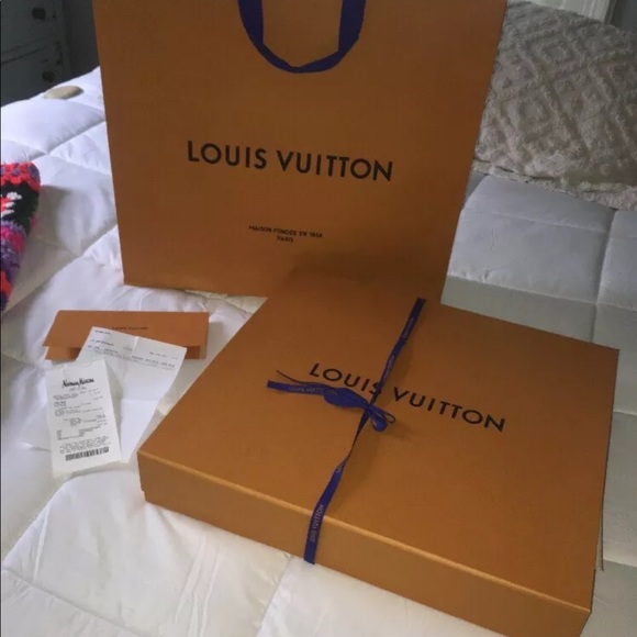 Louis Never fall